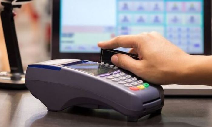Dịch vụ rút tiền thẻ tín dụng tại quận 4 khá đơn giản