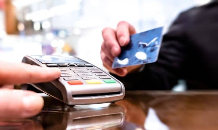 Những lý do bạn cần đáo hạn thẻ tín dụng